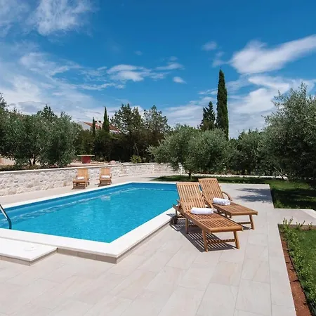 Beautiful Mediterranean Pearl Villa