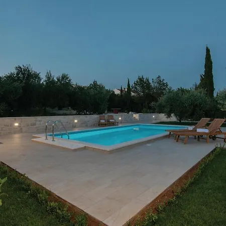 Beautiful Mediterranean Pearl *